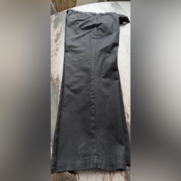 Dockers Men's Black Chinos - Classic Straight Fit - Picture 4 of 6